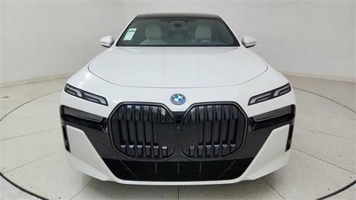 2024 BMW i7 eDrive50