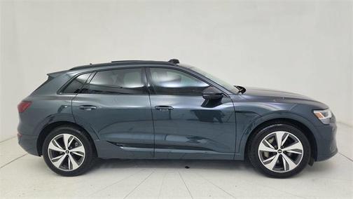 2024 Audi Q8 e-tron Premium