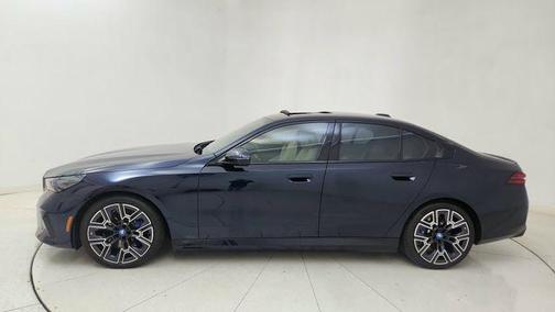 2025 BMW i5 xDrive40