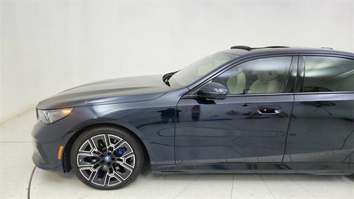 2025 BMW i5 xDrive40