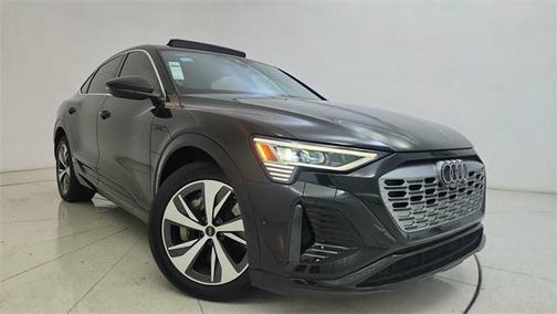 2024 Audi Q8 e-tron Premium Plus