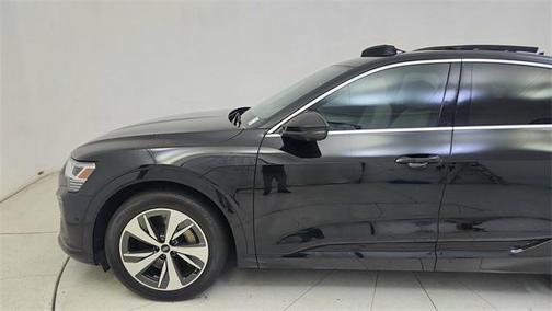 2024 Audi Q8 e-tron Premium Plus