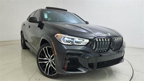 2022 BMW X6 M50i