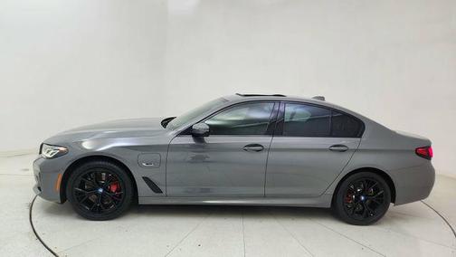 2022 BMW 530e Base