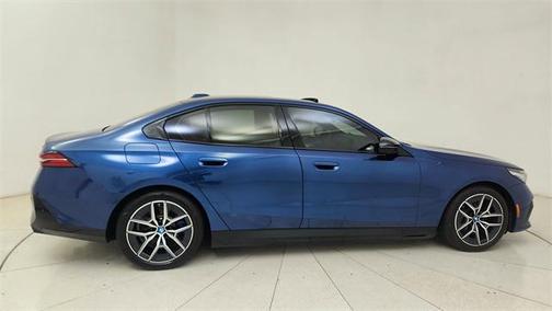 2024 BMW i5 M60