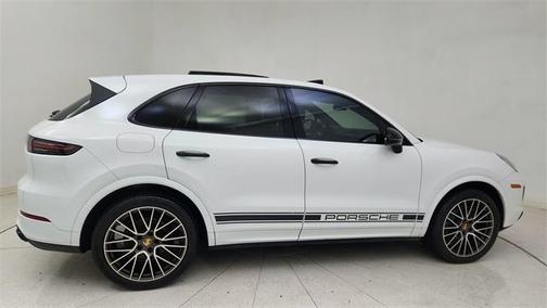 2021 Porsche Cayenne Cayenne