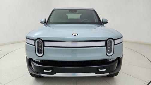 2024 Rivian R1T Adventure