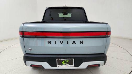 2024 Rivian R1T Adventure
