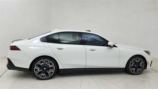 2025 BMW i5 xDrive40