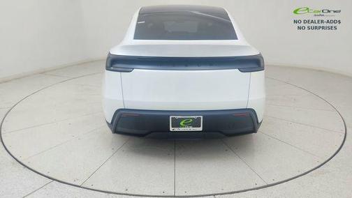 Pearl White Multi-Coat 2026 Tesla Model Y Rear-Wheel Drive