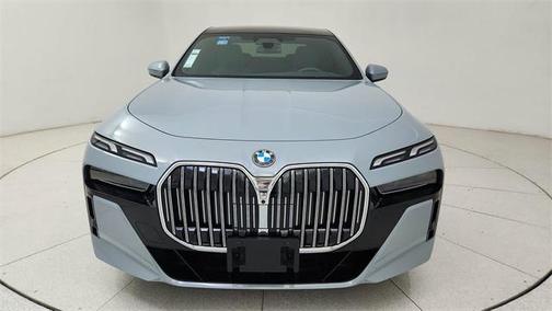 2024 BMW 740 i