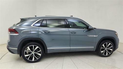 2025 Volkswagen Atlas Cross Sport 2.0T SEL Premium