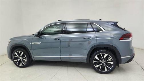 2025 Volkswagen Atlas Cross Sport 2.0T SEL Premium