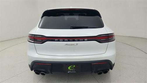 2022 Porsche Macan Base