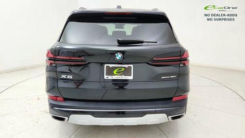 Black Sapphire Metallic 2026 BMW X5 xDrive40i