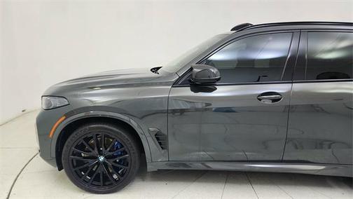 2024 BMW X5 M60i