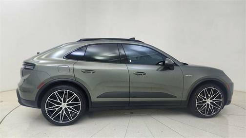 2024 Porsche Macan 4