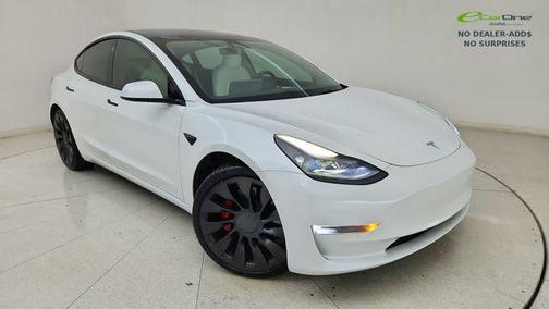 Pearl White Multi-Coat 2022 Tesla Model 3 Performance