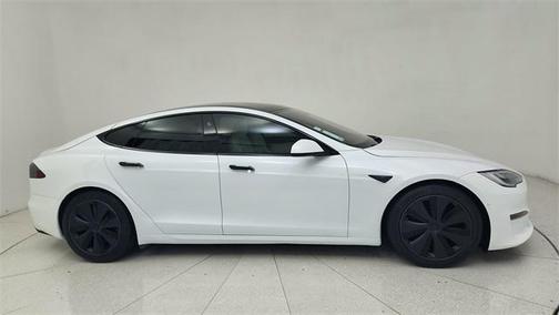 2022 Tesla Model S Base
