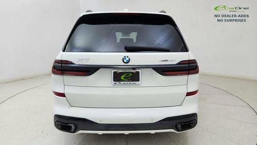 Alpine White 2024 BMW X7 xDrive40i