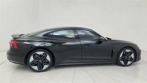 2024 Audi RS e-tron GT quattro