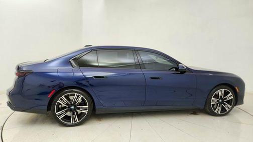 Tanzanite Blue II Metallic 2023 BMW 760 i xDrive