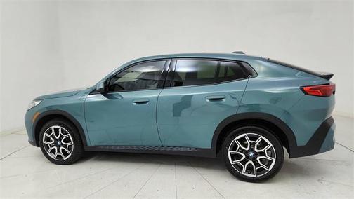 2025 BMW X2 xDrive28i