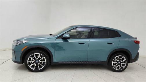 2025 BMW X2 xDrive28i