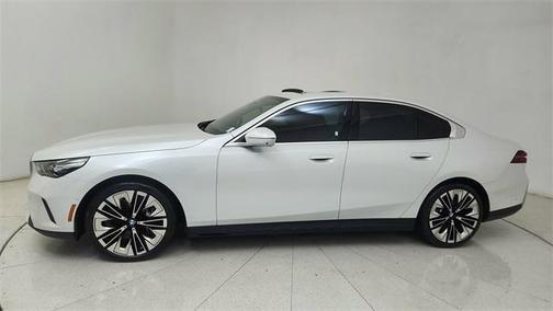 2025 BMW 540 xDrive