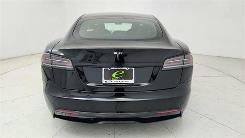 2022 Tesla Model S Base