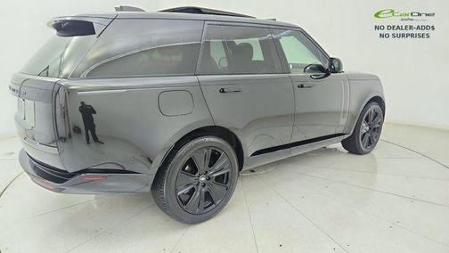 Santorini Black Metallic 2024 Land Rover Range Rover P400 SE