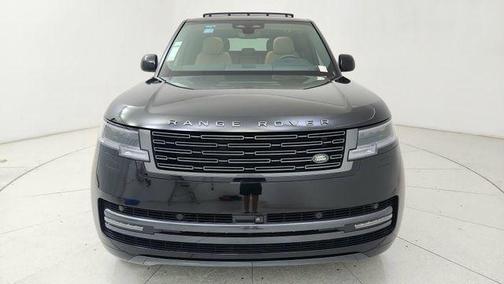Santorini Black Metallic 2024 Land Rover Range Rover P400 SE