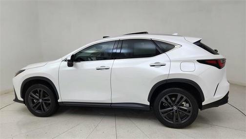 2025 Lexus NX 450h+ Luxury