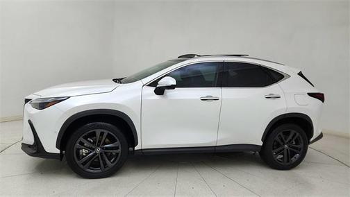 2025 Lexus NX 450h+ Luxury