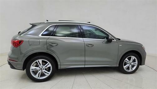 2024 Audi Q3 45 S line Premium Plus