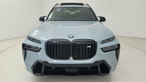 2023 BMW X7 M60i
