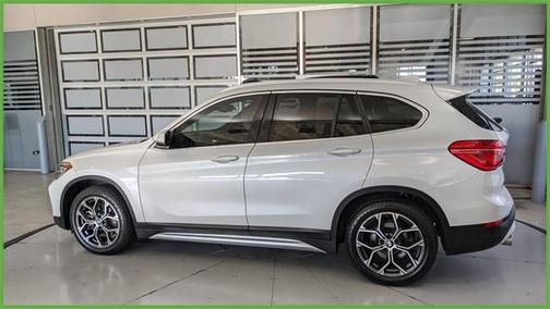 Photo 4 of 96 of 2021 BMW X1 sDrive28i