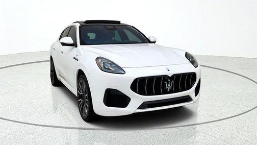 Bianco 2023 Maserati Grecale GT