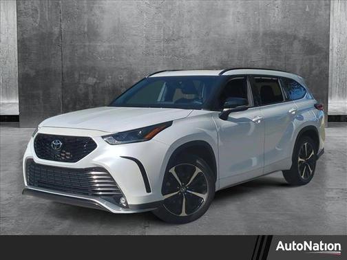 2022 Toyota Highlander XSE