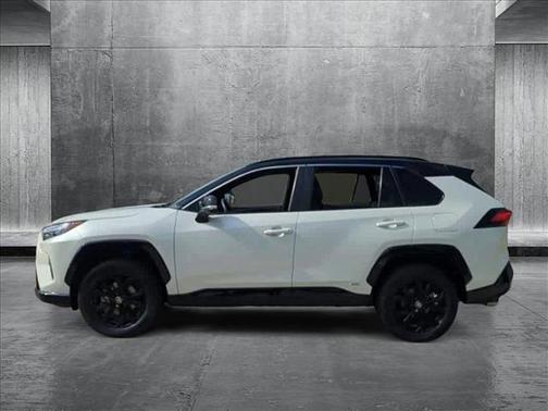 2022 Toyota RAV4 Hybrid SE