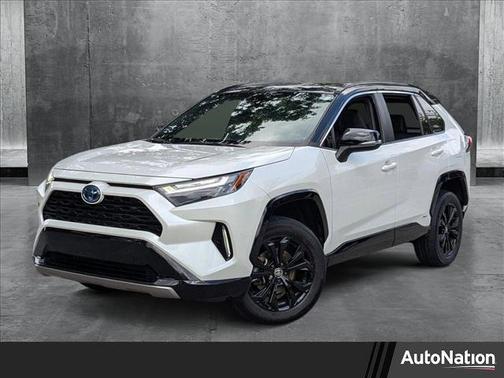 2022 Toyota RAV4 Hybrid SE