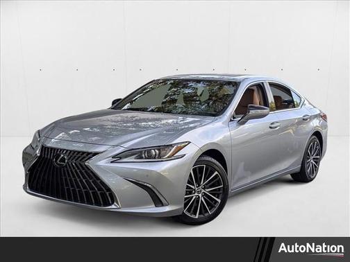 2025 Lexus ES 300h Base