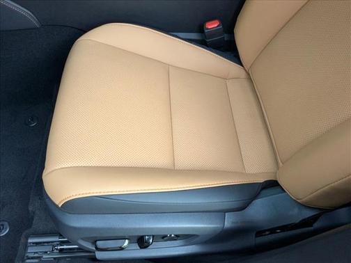 2025 Lexus ES 300h Base