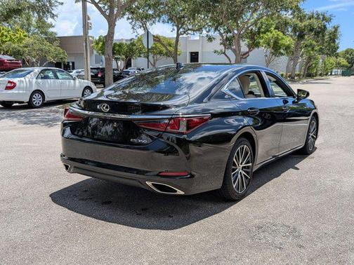 2024 Lexus ES 350 Base