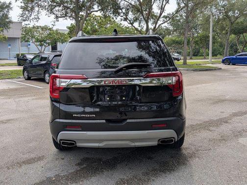 2022 GMC Acadia FWD SLT