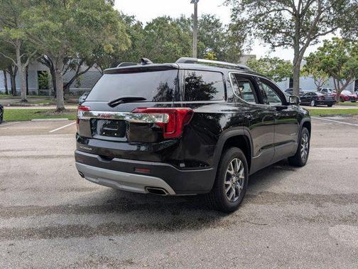 2022 GMC Acadia FWD SLT