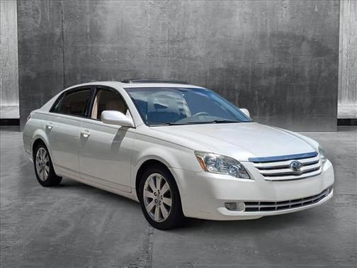2005 Toyota Avalon XLS