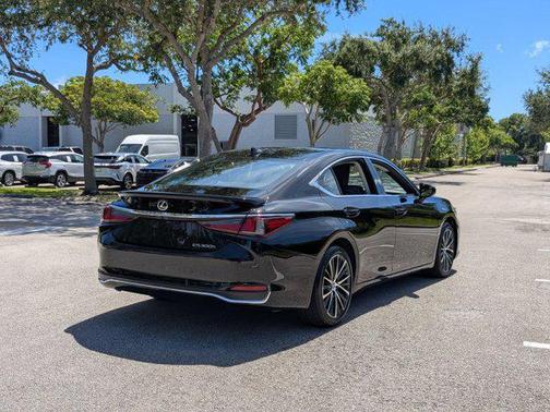 2024 Lexus ES 300h Base