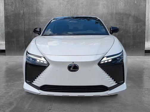 2024 Lexus RZ 450e Luxury