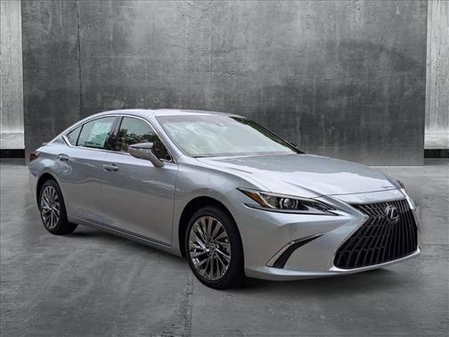 2025 Lexus ES 300h Luxury